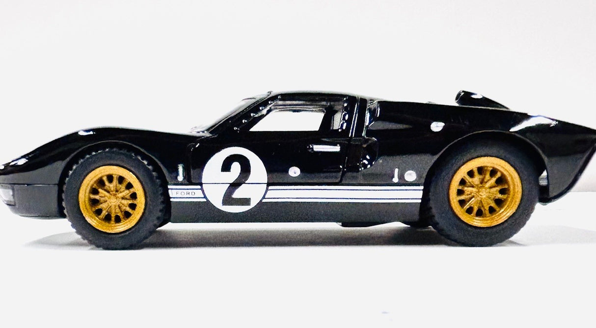 1966 Ford GT40 MKII 1:32 Diecast