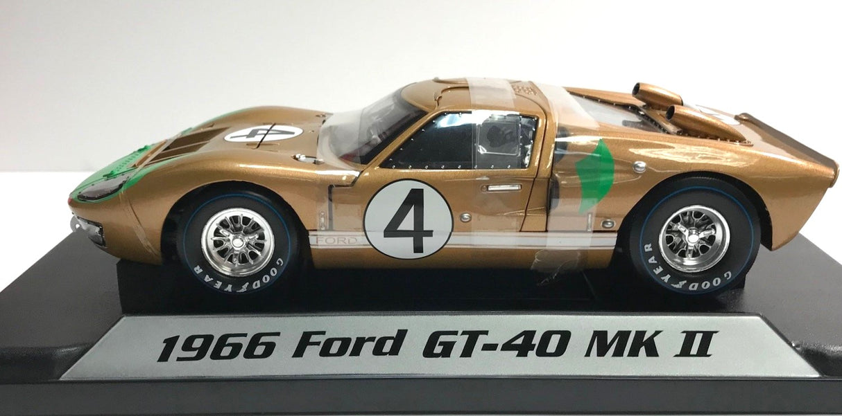 1966 Ford GT-40 MKII 1:18 Diecast